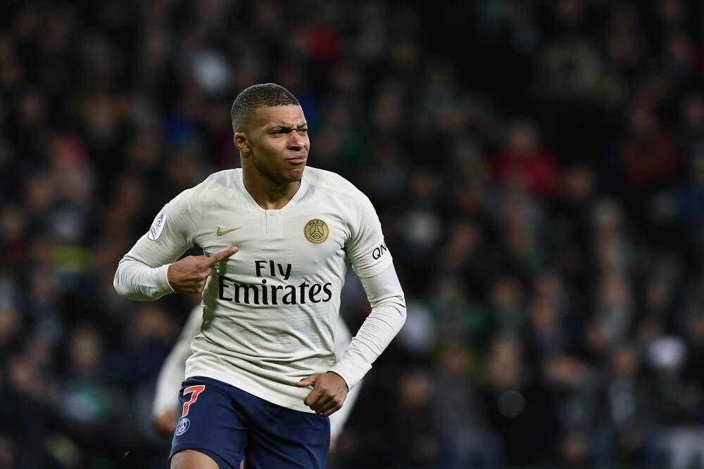 冷知识（1274）28张“活久见”的照片：地球水干了的样子，震撼到说不出话！